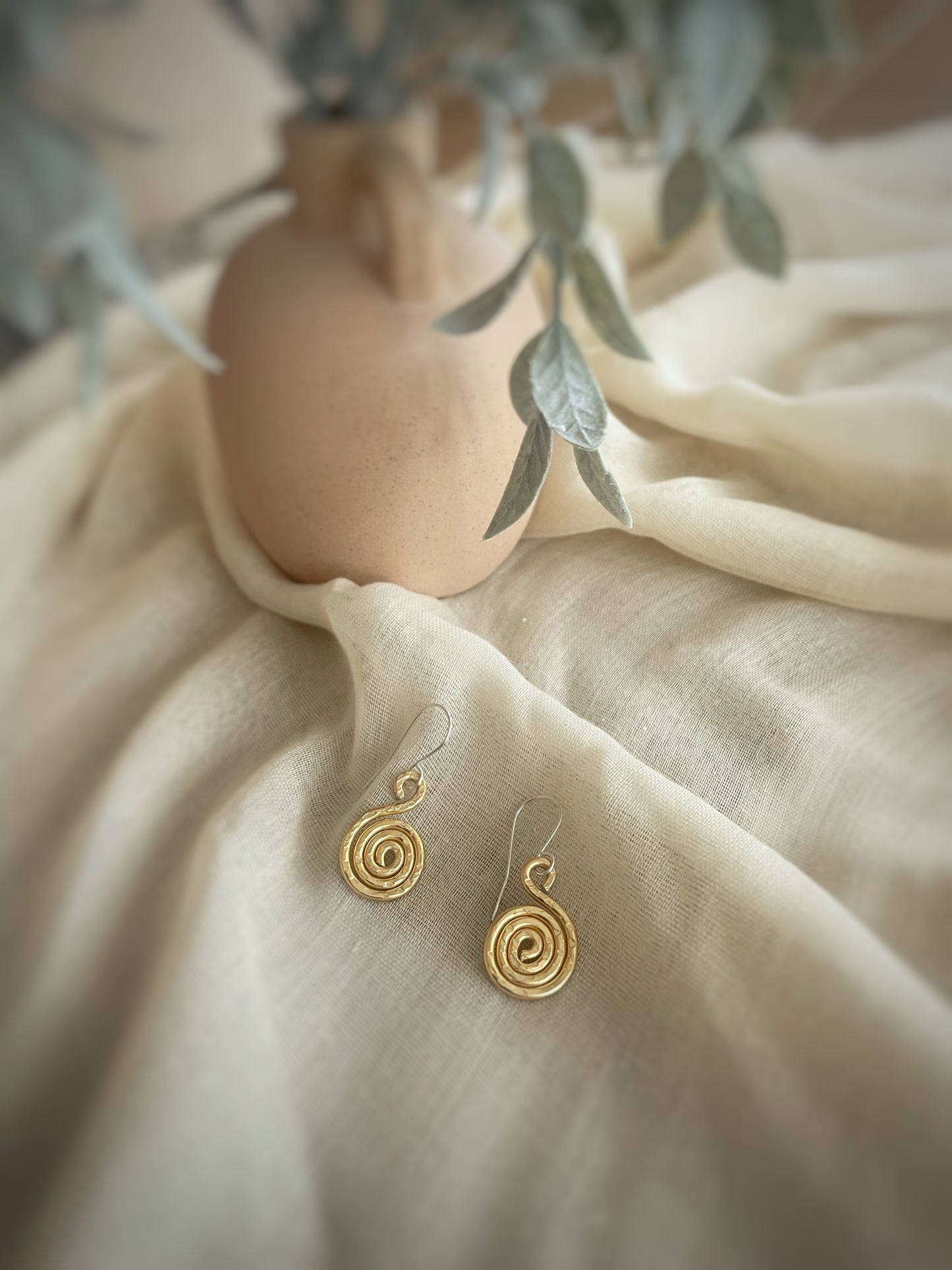 Gold Toned Aluminum Smaller Spiral Wave Earrings – 0.8 Inch