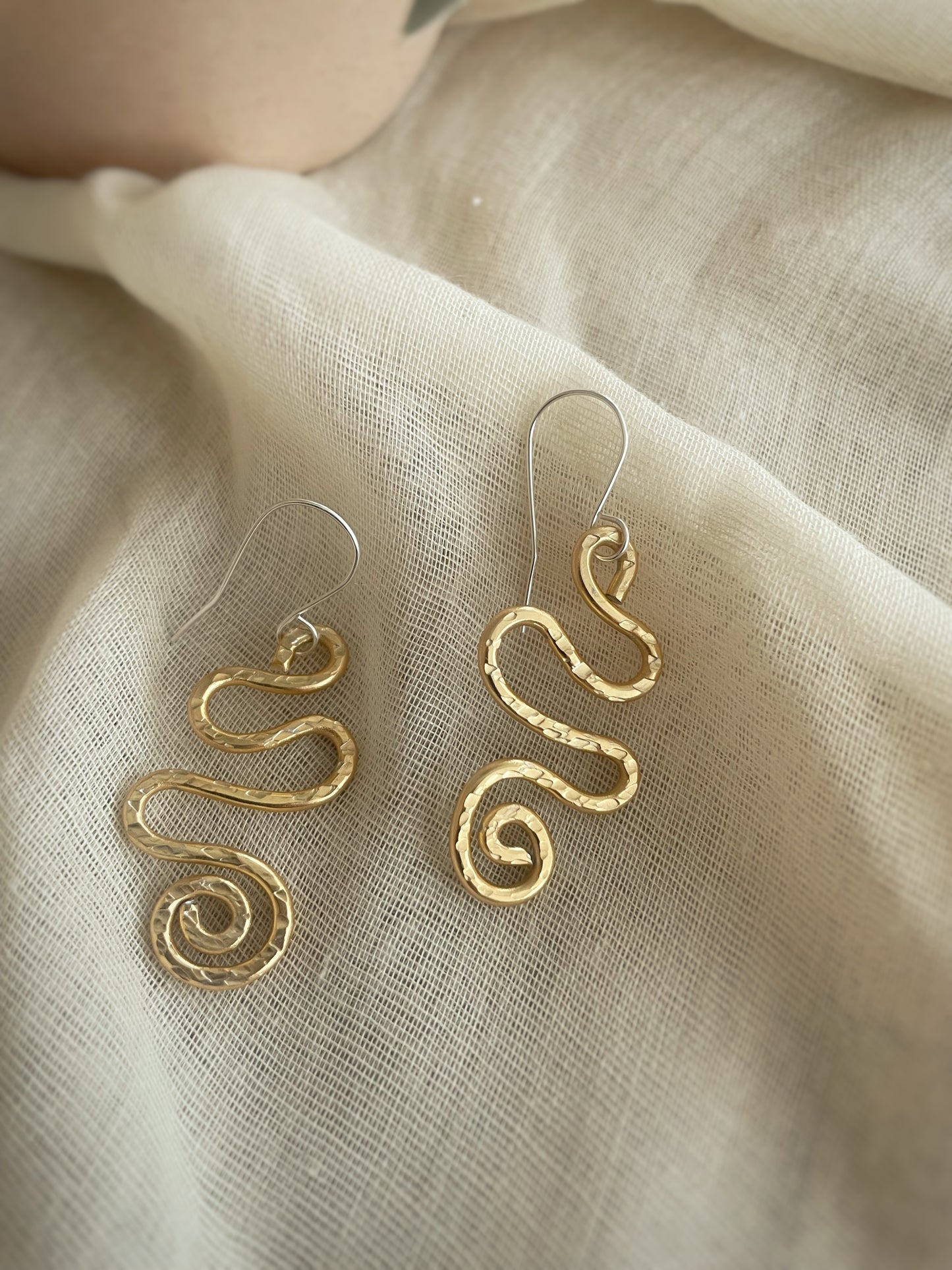 Gold Toned Aluminum Abstract Wave Earrings – 1.8 Inch